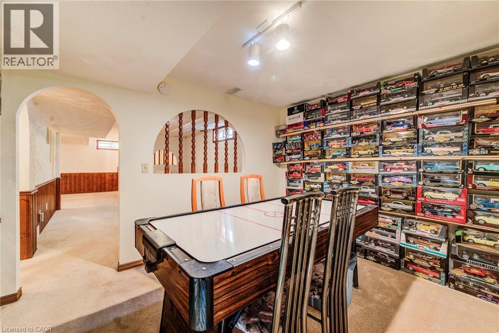 323 AUBURN Drive - 41