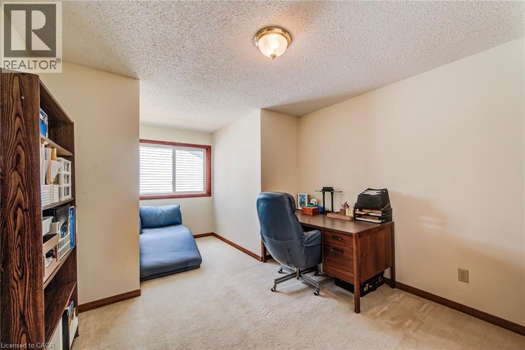 323 AUBURN Drive - Image 34