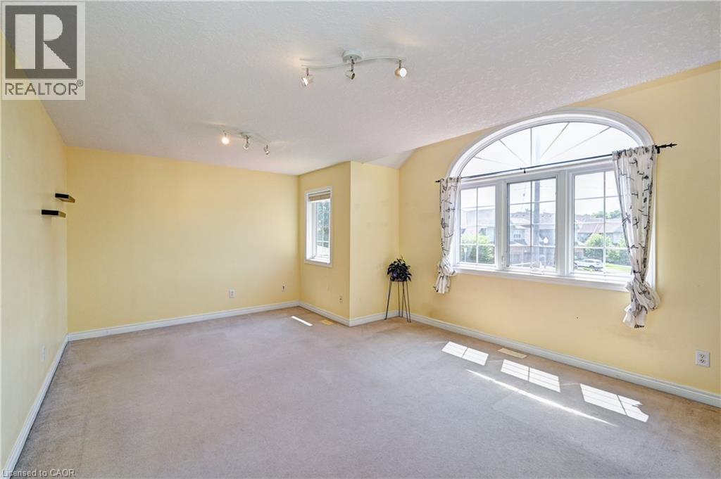 58 DOON MILLS Drive - Image 33