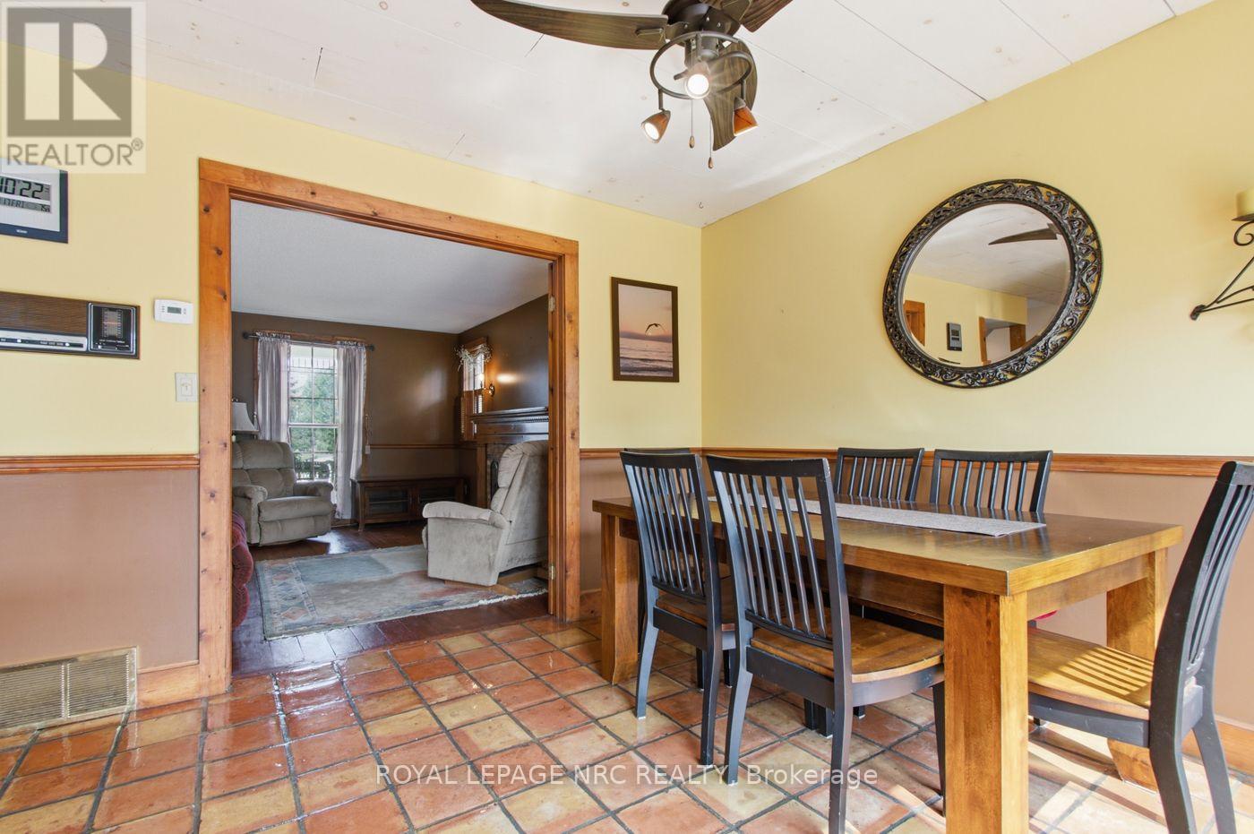 570 LAKESIDE ROAD - 10