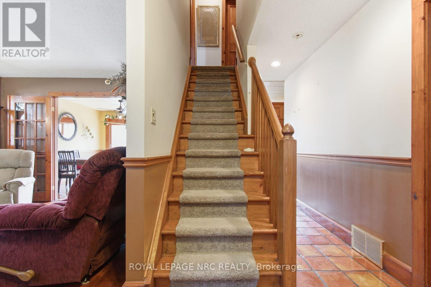 570 LAKESIDE ROAD - 18