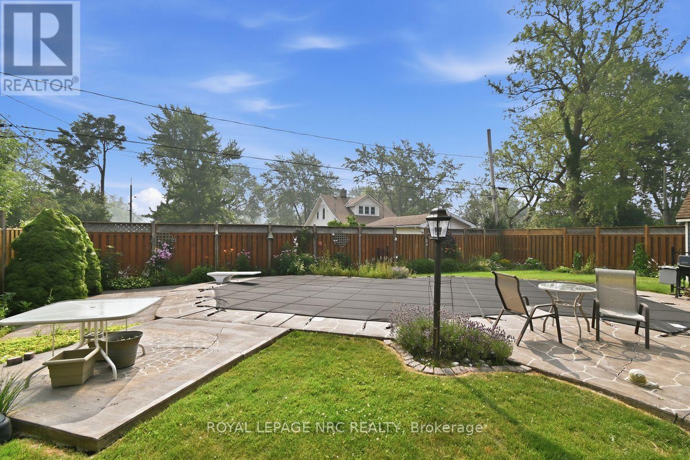 570 LAKESIDE ROAD - 36