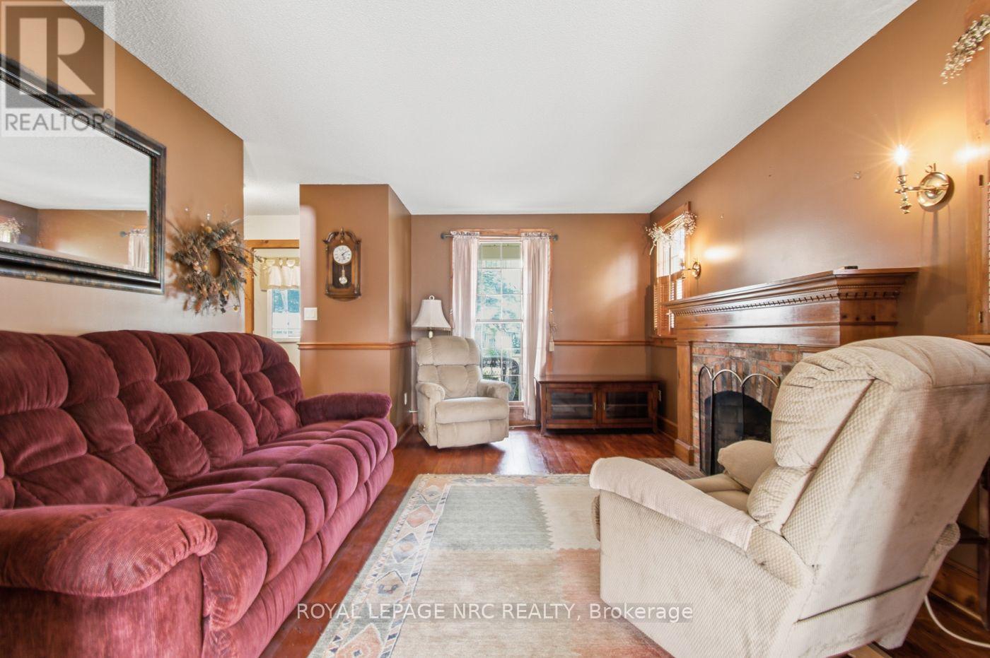 570 LAKESIDE ROAD - 9