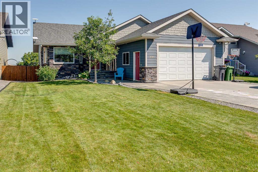 4646 58 Avenue - 1