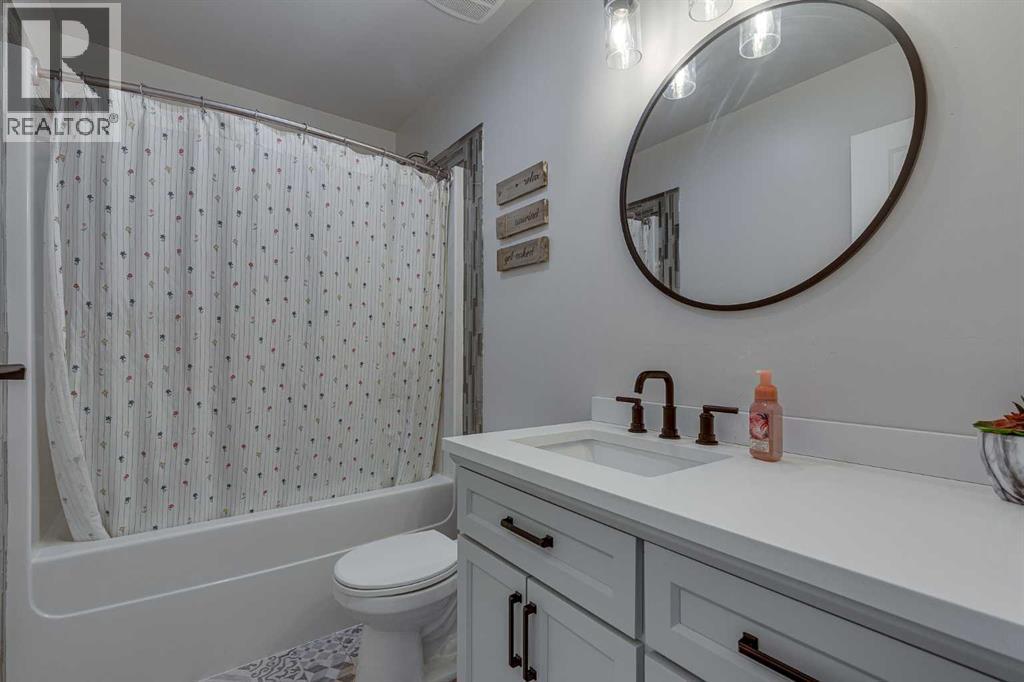 4646 58 Avenue - 15