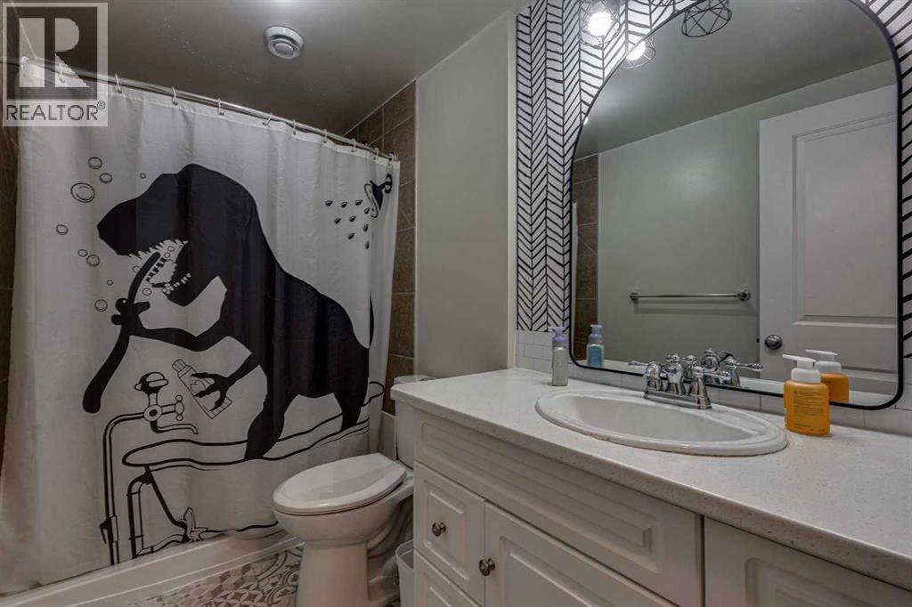 4646 58 Avenue - 32