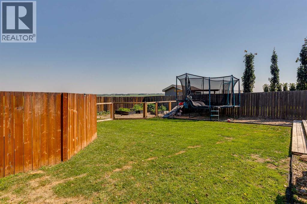 4646 58 Avenue - 40