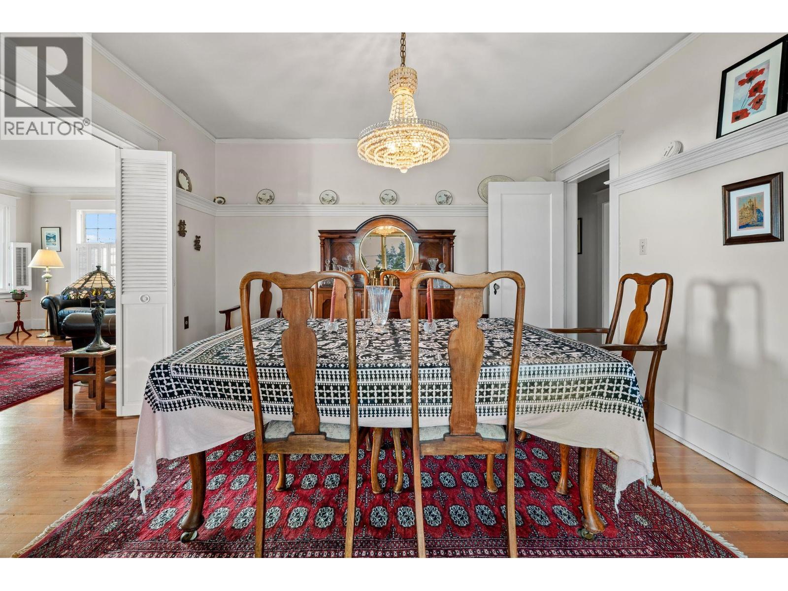 401 SOMERSET STREET — photo 5