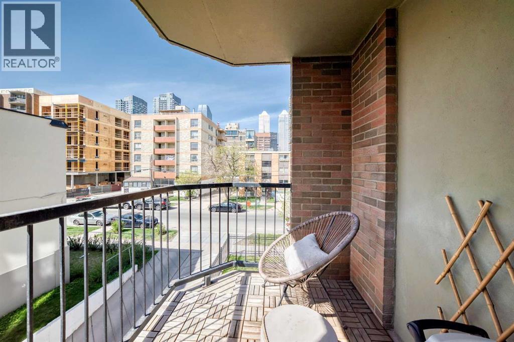 #304 317 14 Avenue SW - 25