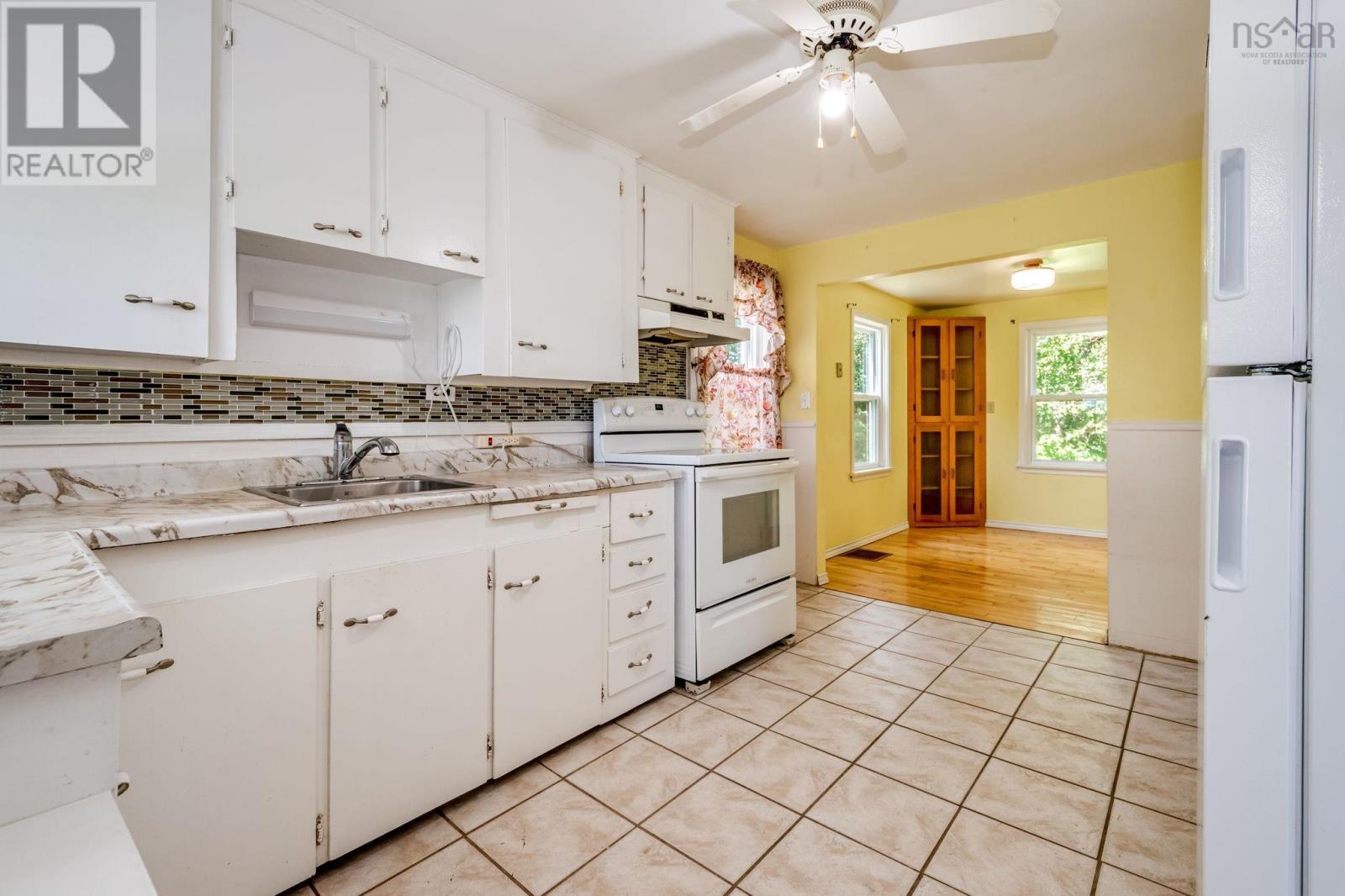 86 Meadowvale Road - 16