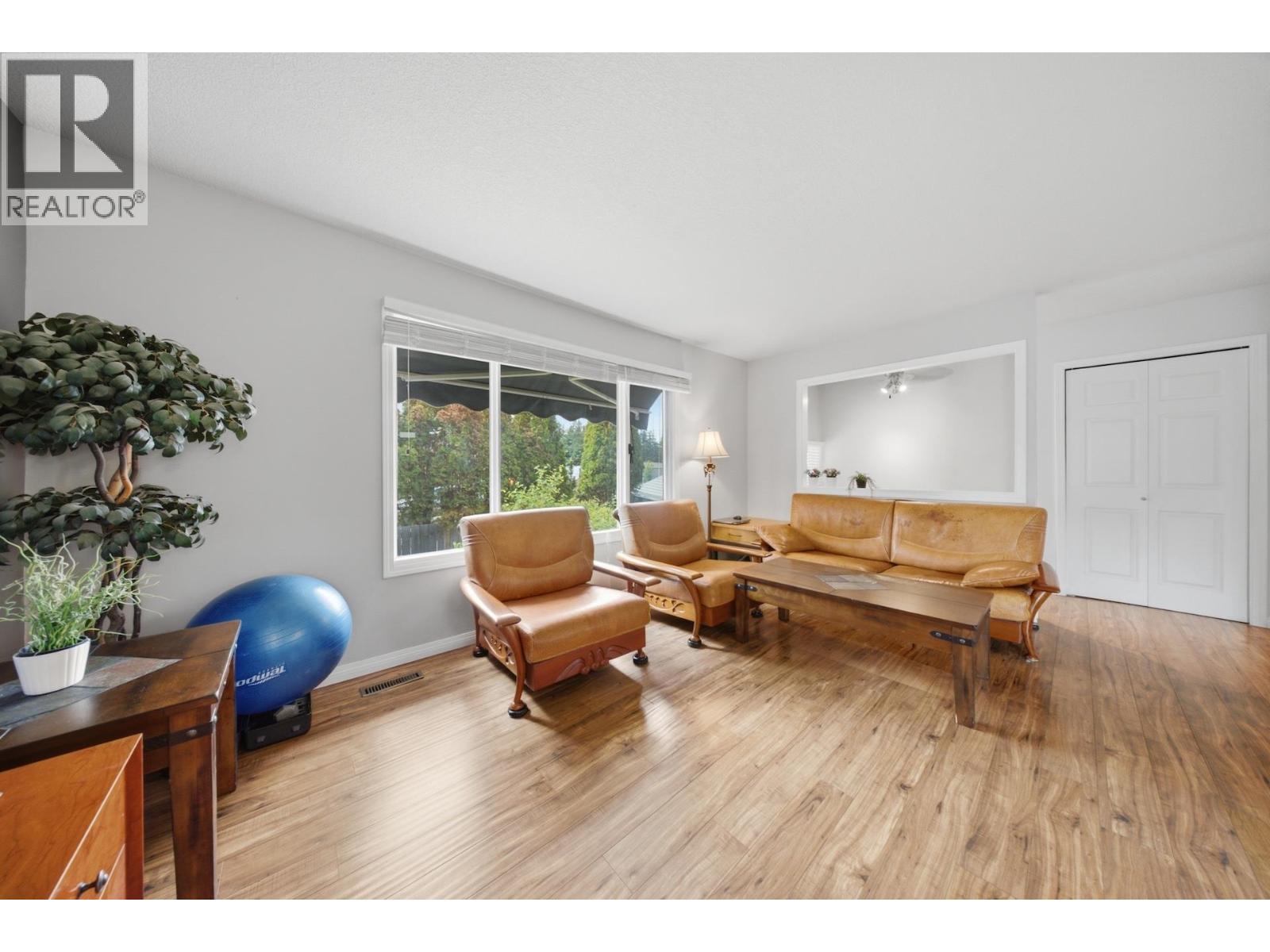 9903 84 STREET - 10