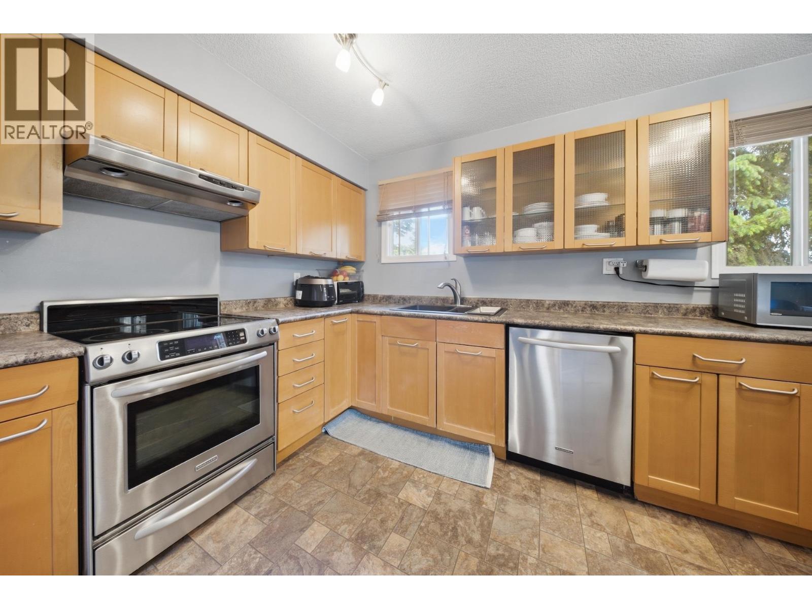 9903 84 STREET - 6