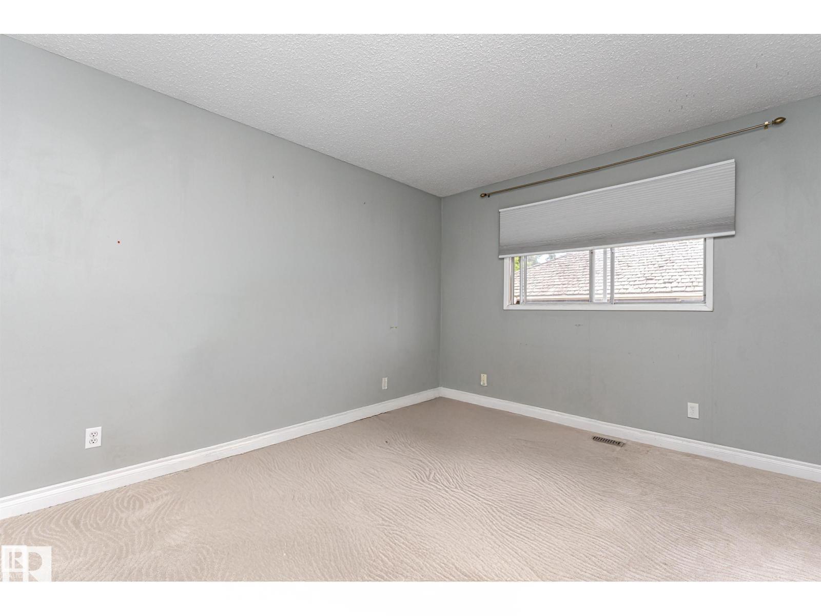 11512 24 AV NW - Image 24