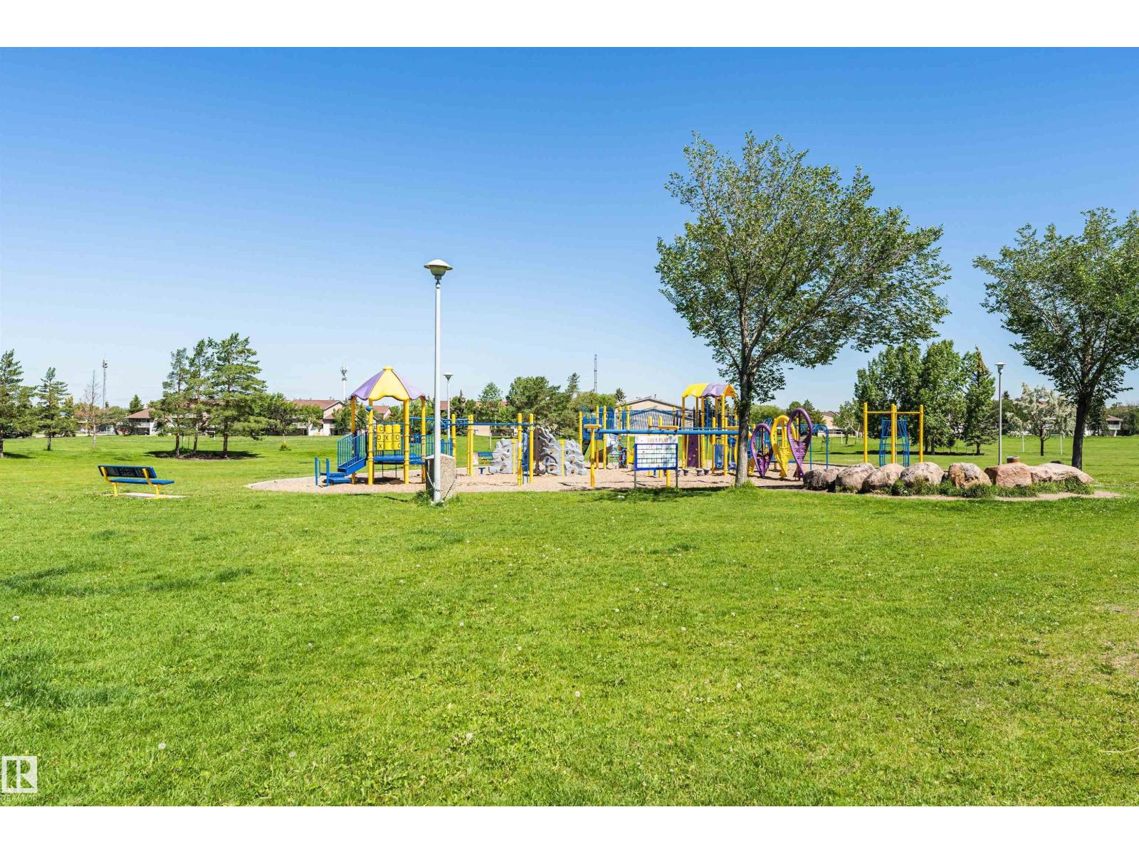 11512 24 AV NW - 51