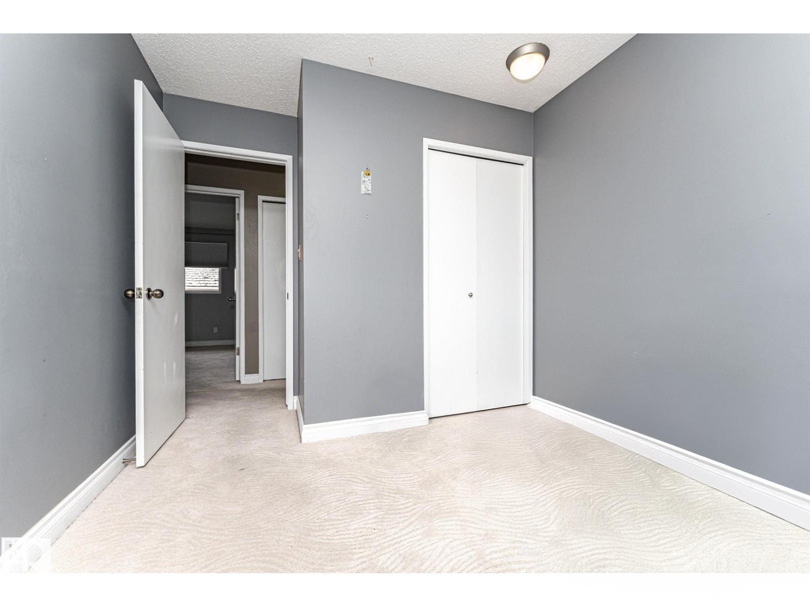 11512 24 AV NW - 20