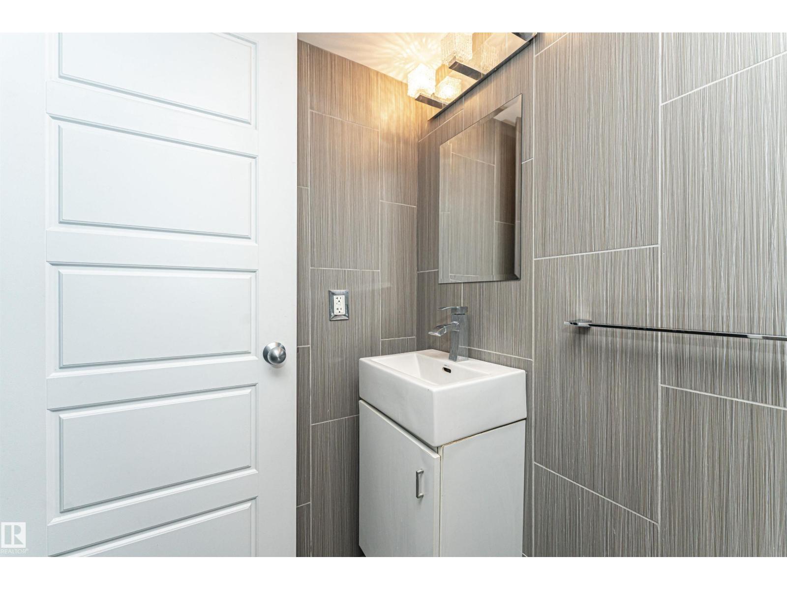 11512 24 AV NW - 34
