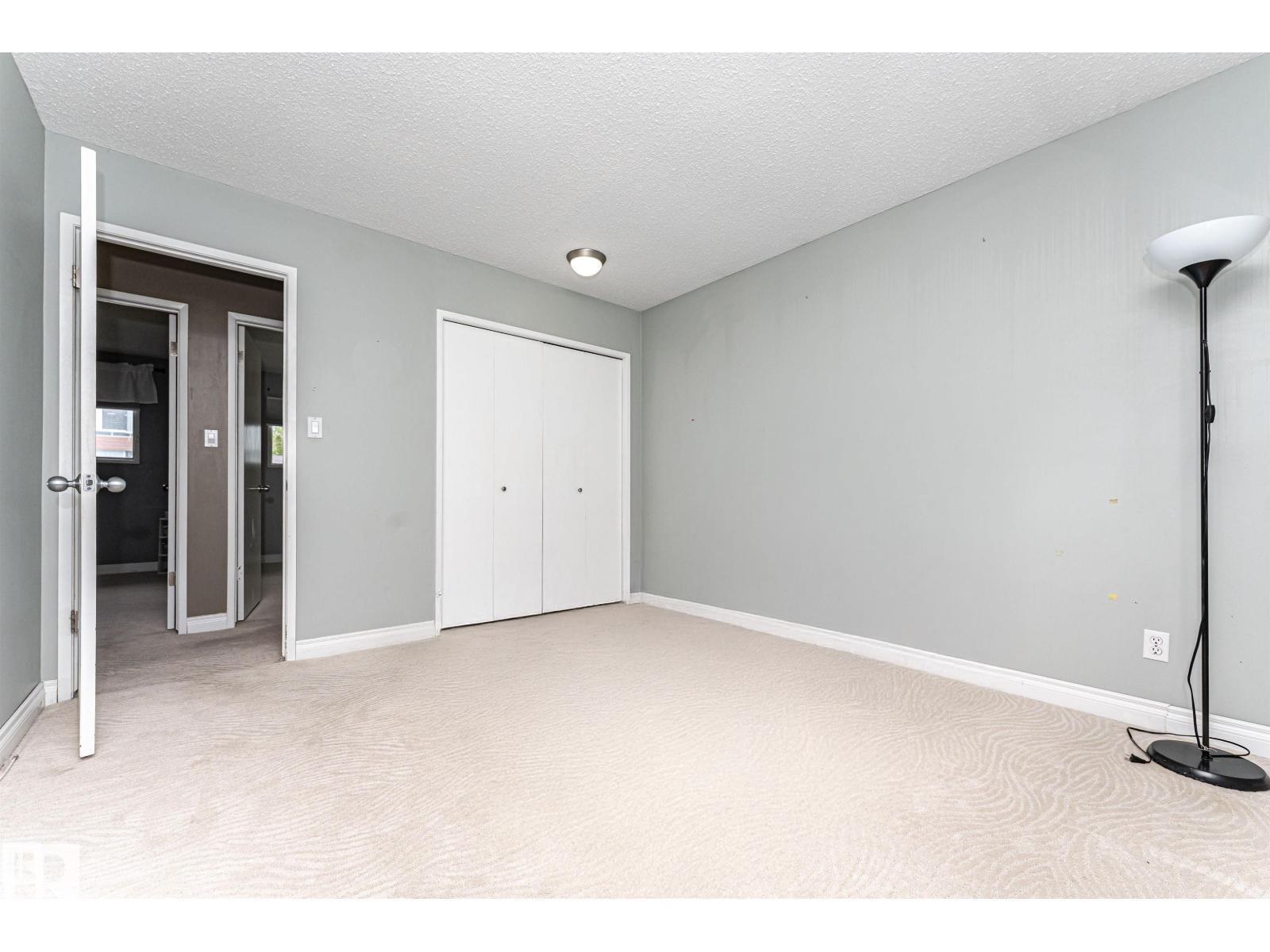 11512 24 AV NW - 25