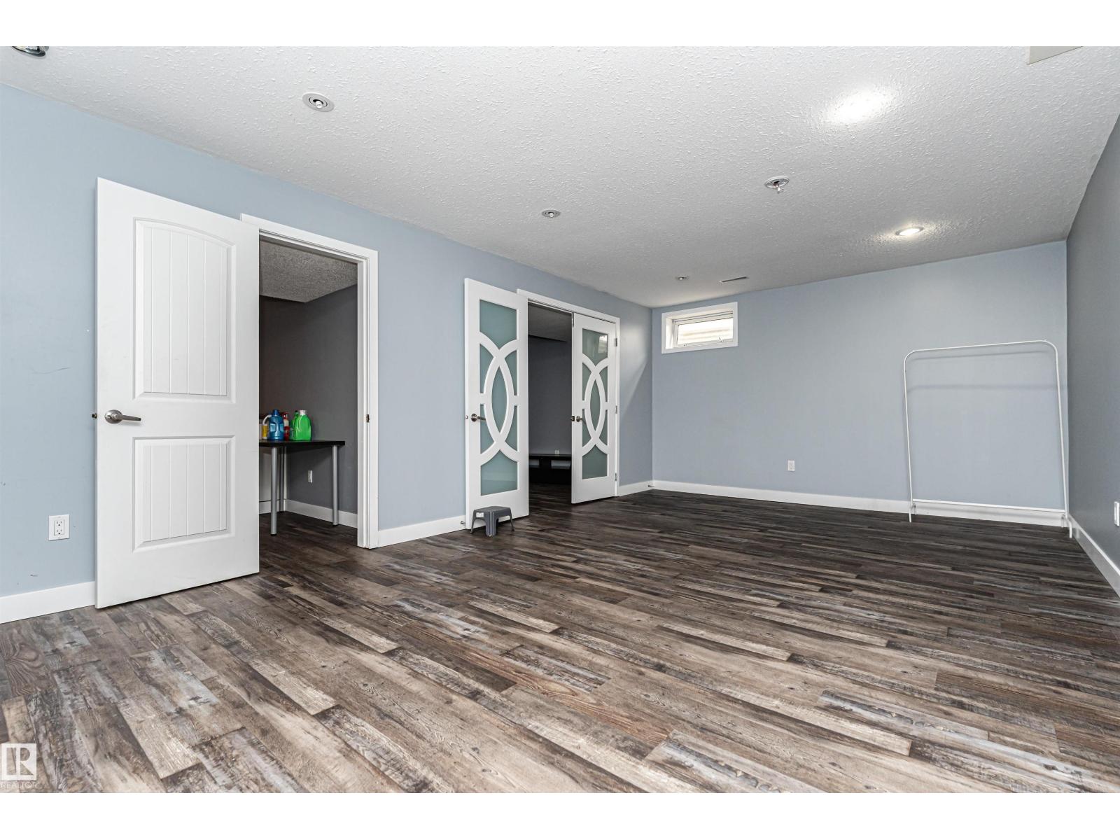 11512 24 AV NW - 36