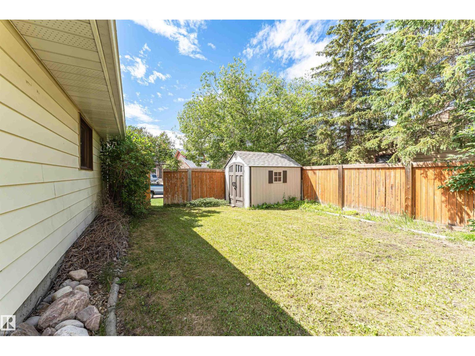 11512 24 AV NW - 43