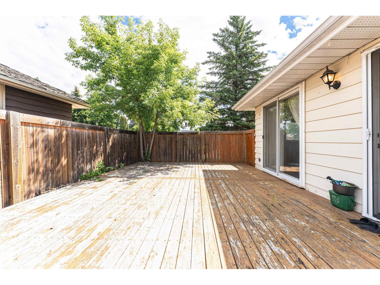11512 24 AV NW - 46
