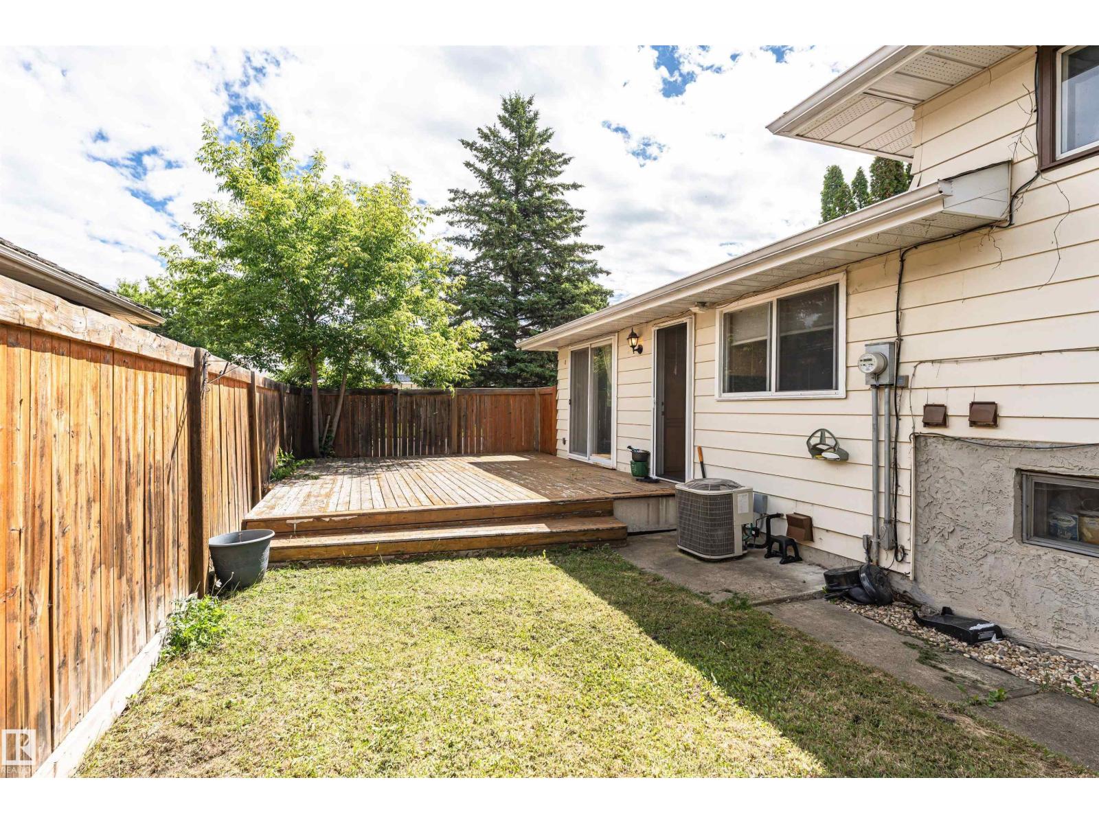 11512 24 AV NW - 45
