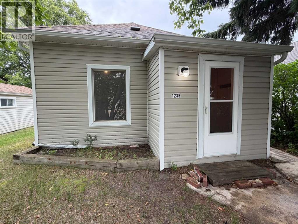 1236 1 Avenue - 1