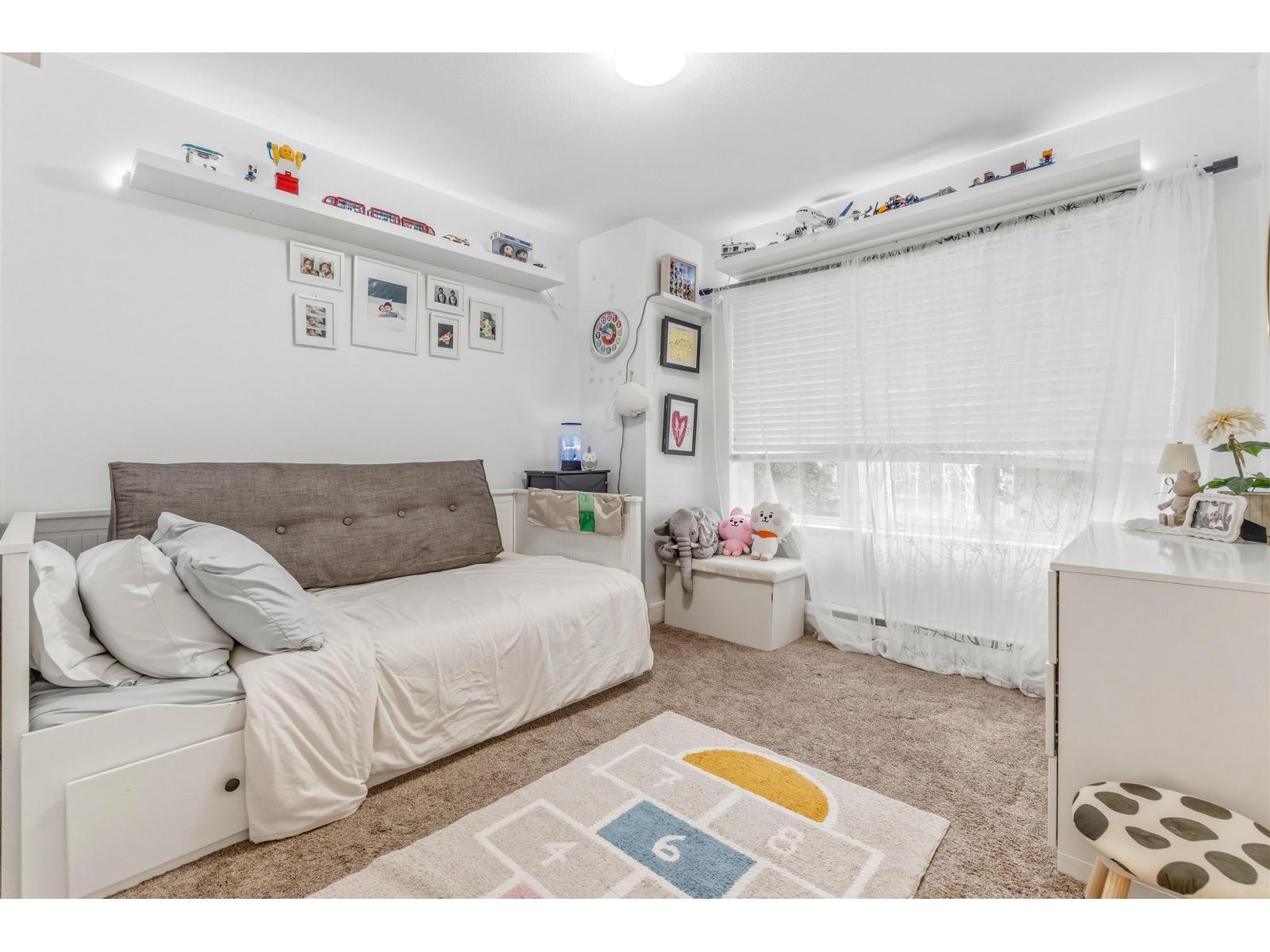 2 Bed, 2 Bath House for Sale in Surrey – 19 15068 58 AVENUE, Surrey – MLS# R3147855 - Image 18