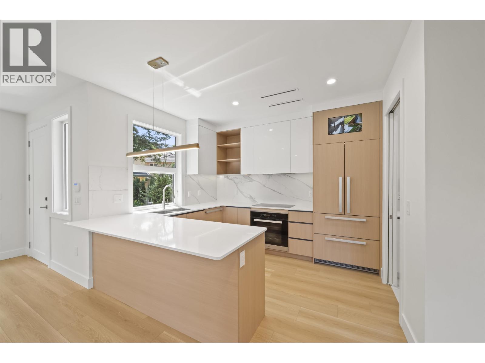 4 Bed, 4 Bath House for Sale in Richmond – 6726 FRANCIS ROAD, Richmond – MLS# R3147638 - Image 5