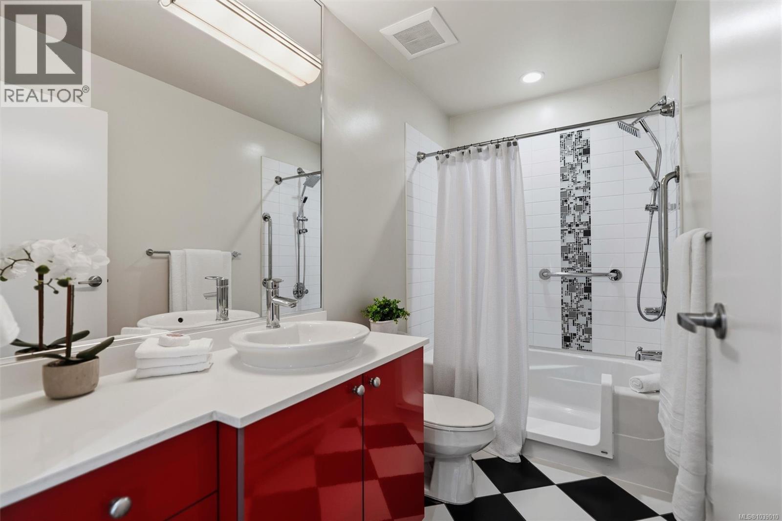#304 4040 Borden St - 17