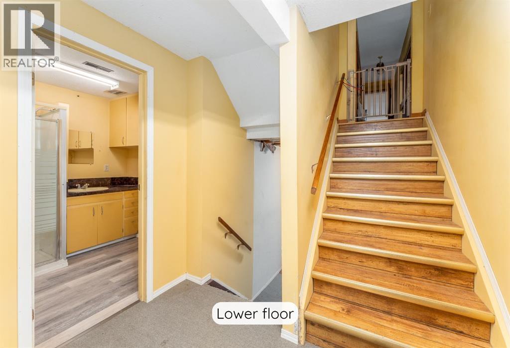 22 Fortress Mountain Way - 32