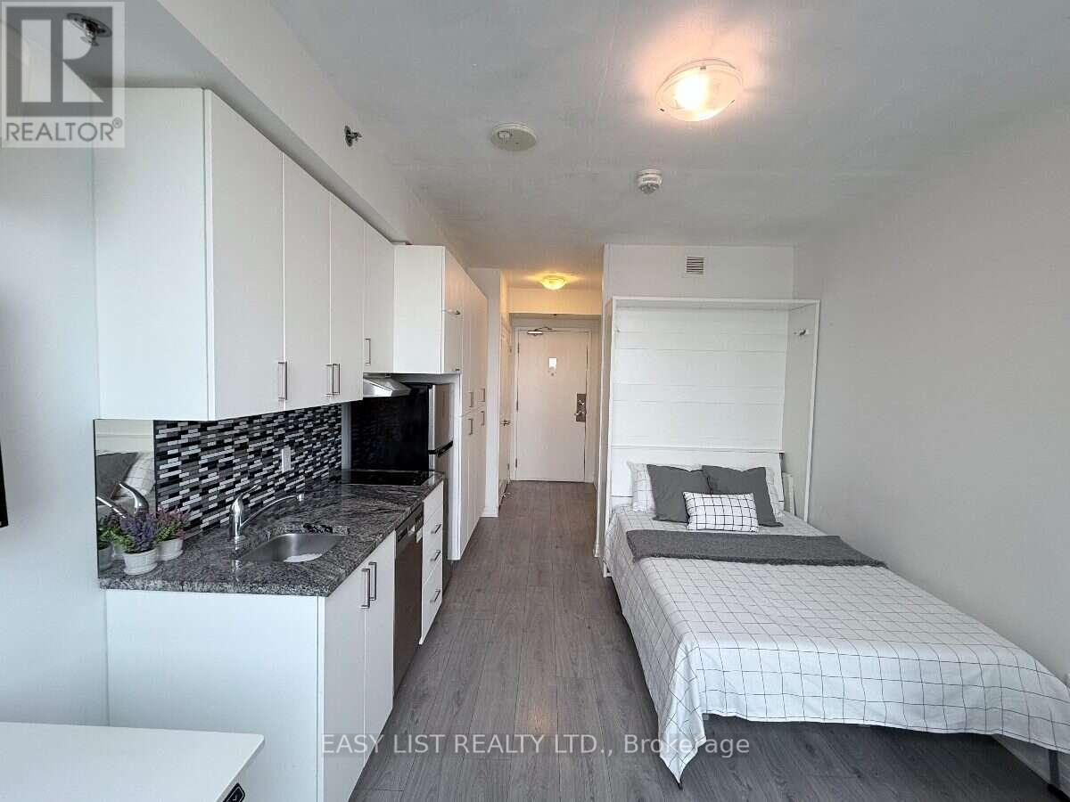 #542 1900 SIMCOE STREET N - Image 3