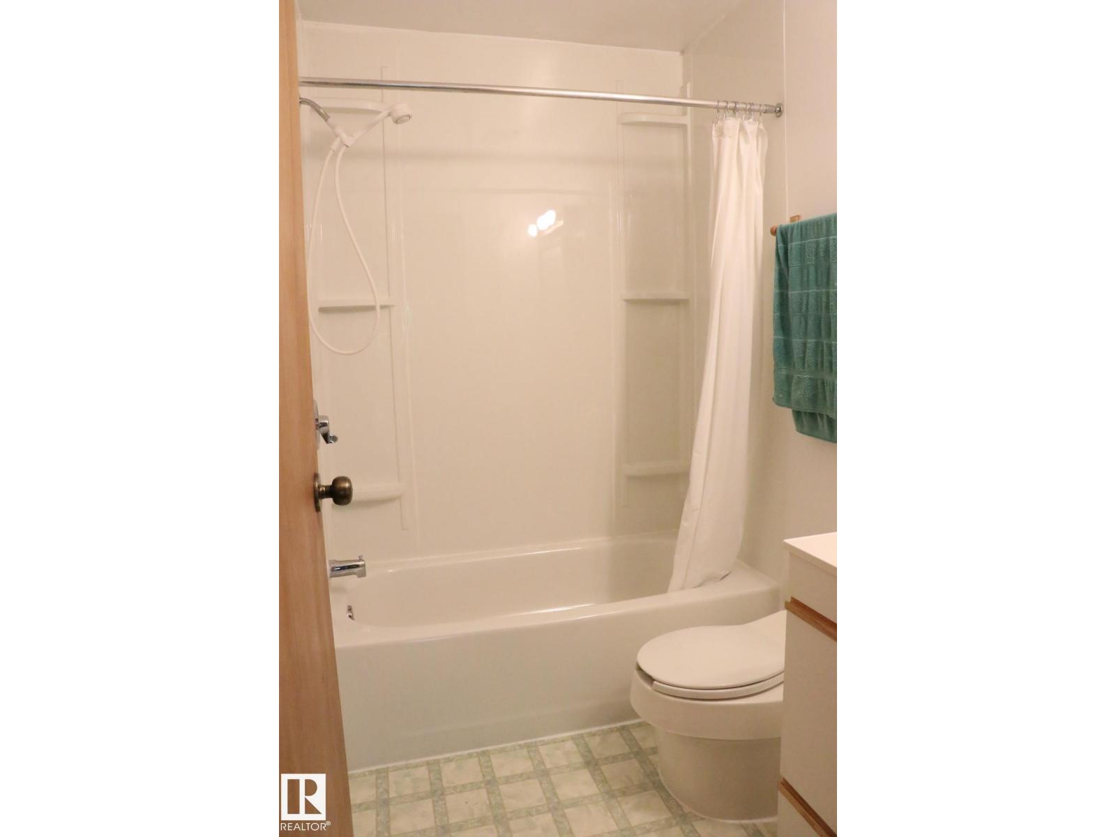 23431 TWP ROAD 604 - 32