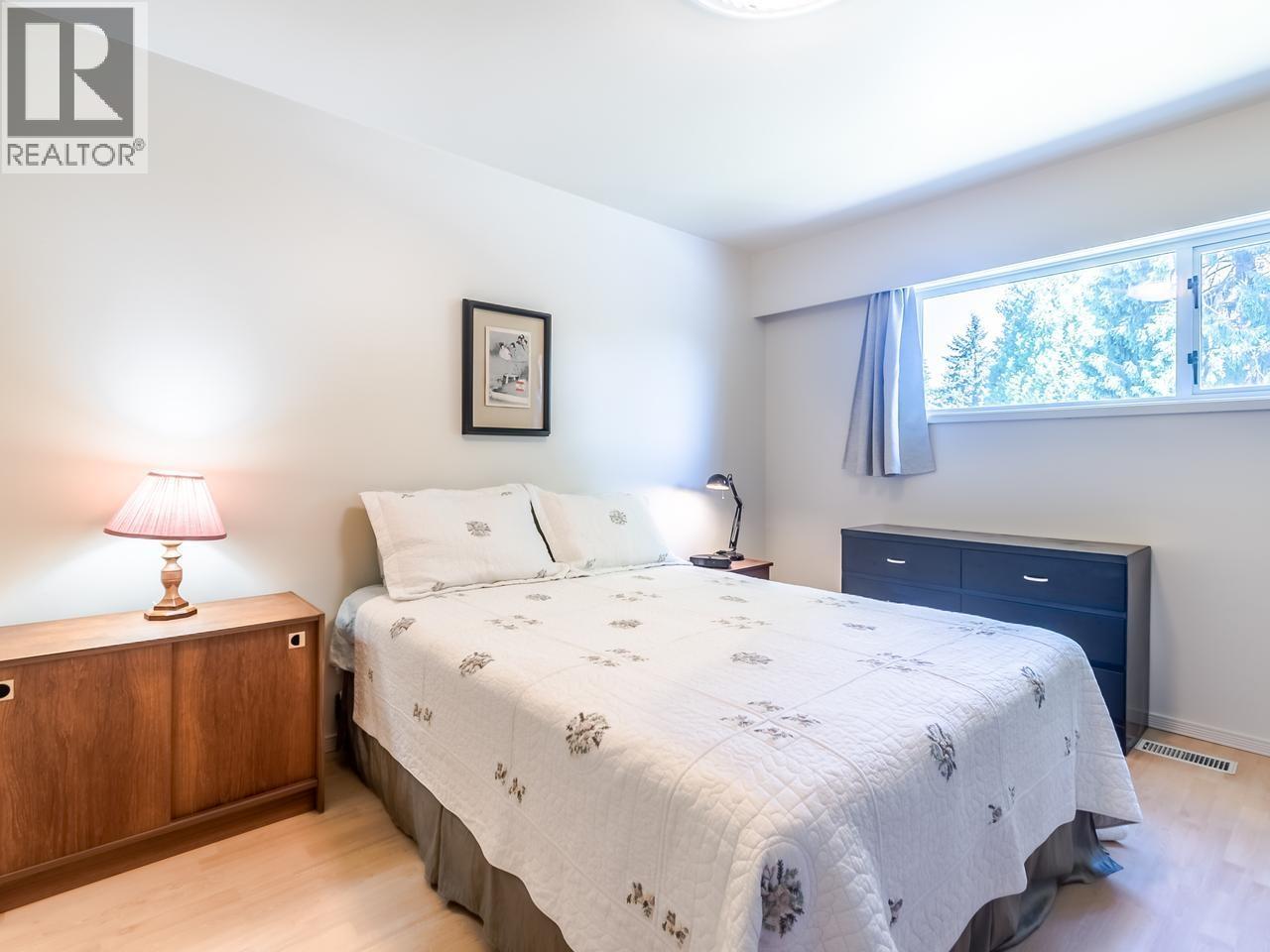 4 Bed, 2 Bath House for Sale in Coquitlam – 755 EGMONT AVENUE, Coquitlam – MLS# R3147996 - Image 25