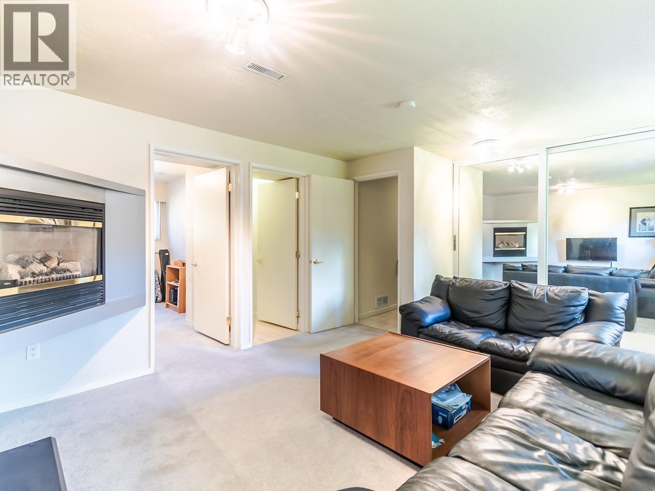 4 Bed, 2 Bath House for Sale in Coquitlam – 755 EGMONT AVENUE, Coquitlam – MLS# R3147996 - Image 19
