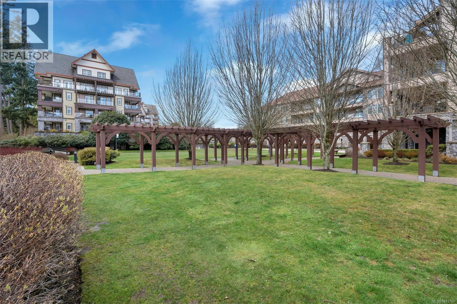 #405 1335 Bear Mountain Pkwy - 26