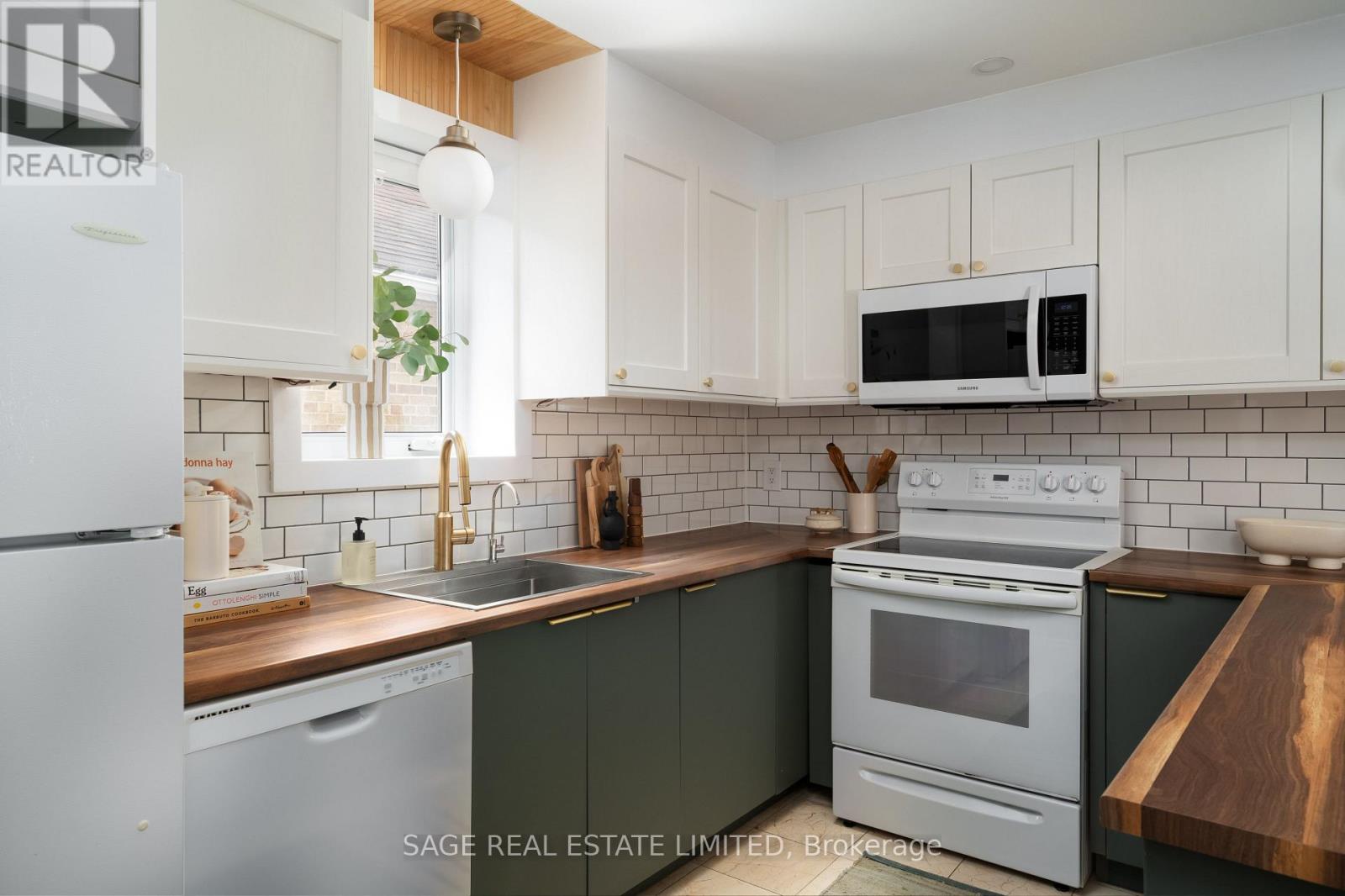 505 CALEDONIA ROAD - 11