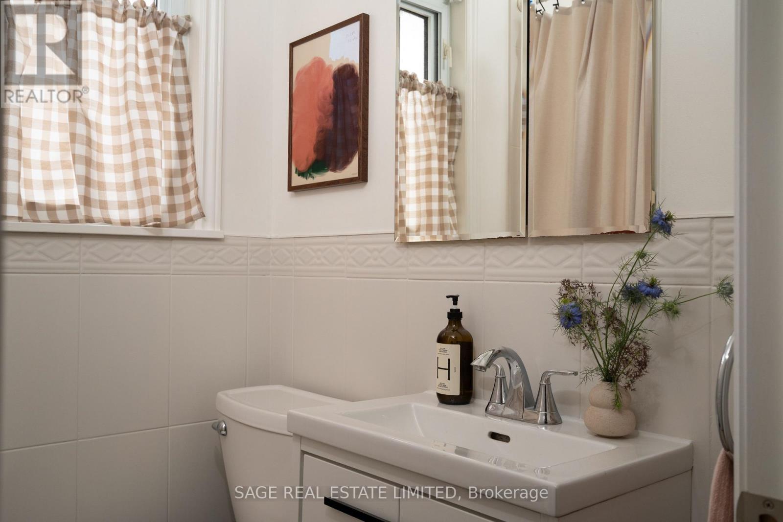 505 CALEDONIA ROAD - 21