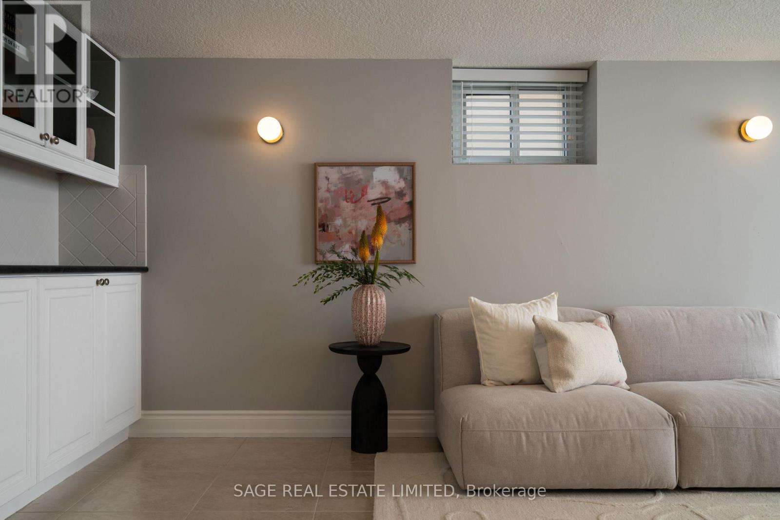 505 CALEDONIA ROAD - 24