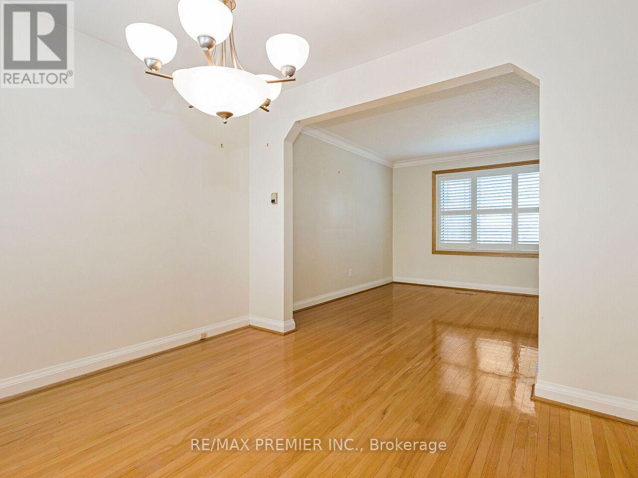 7 MAYALL AVENUE - 10