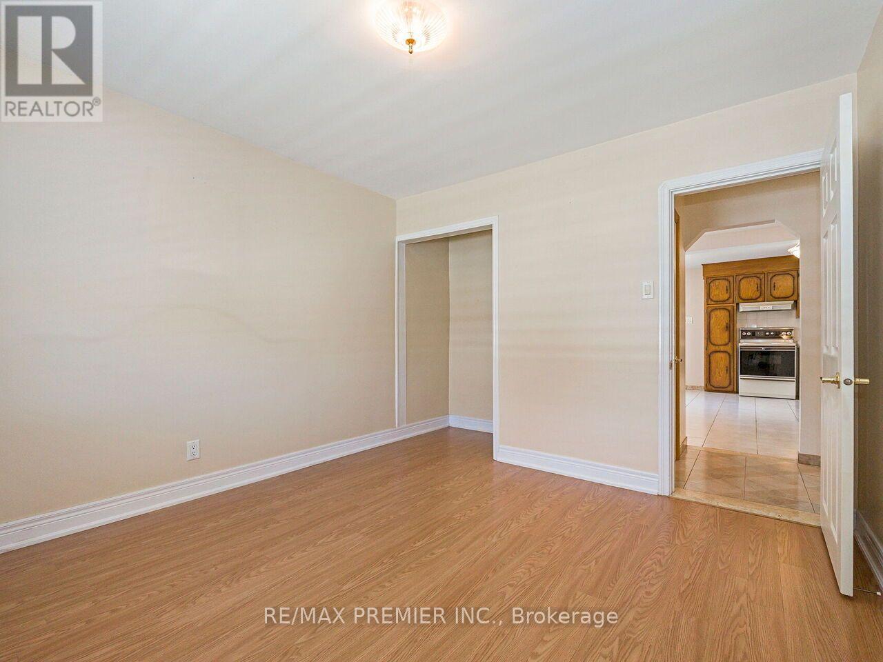 7 MAYALL AVENUE - 13