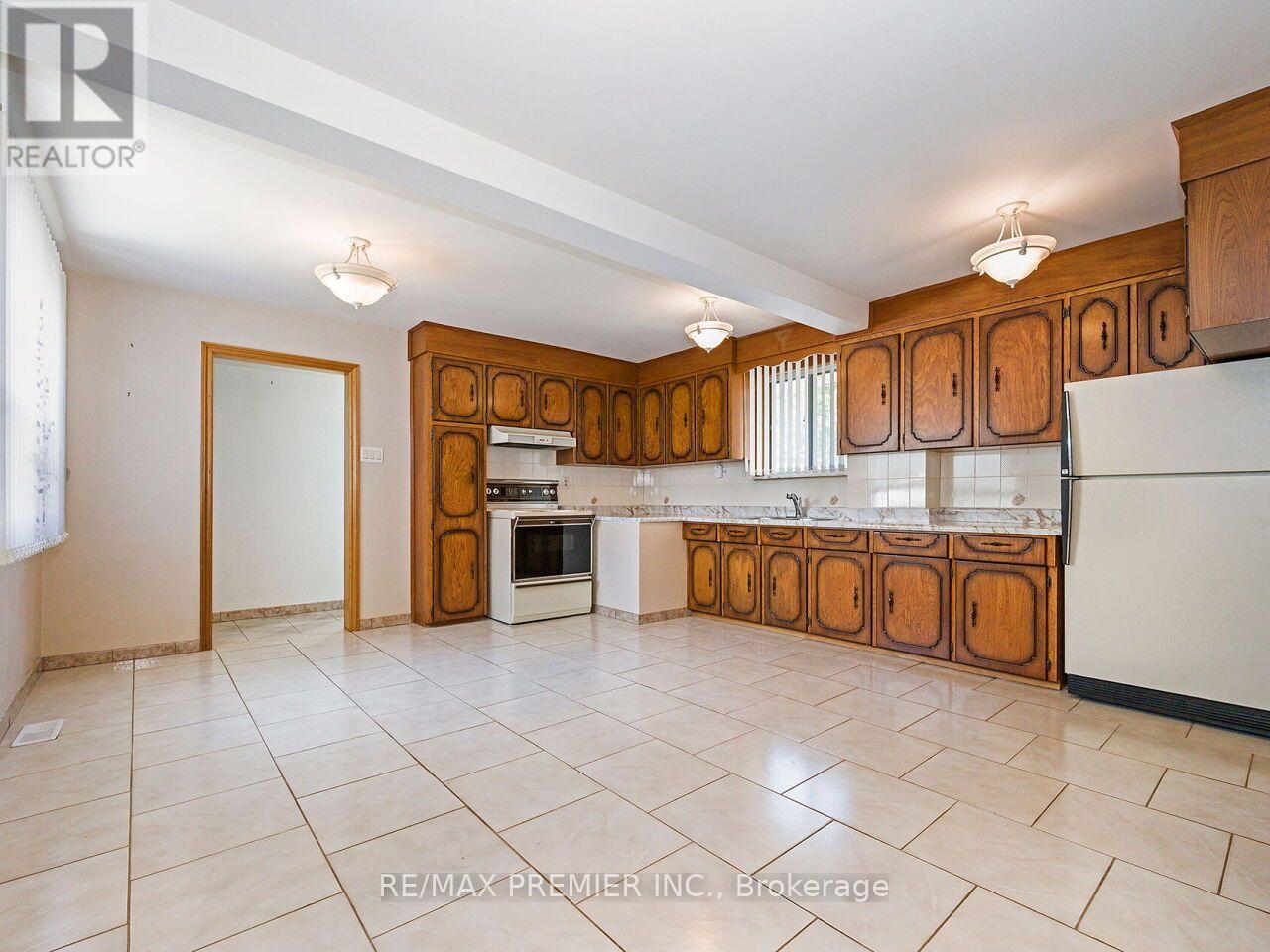 7 MAYALL AVENUE - 14