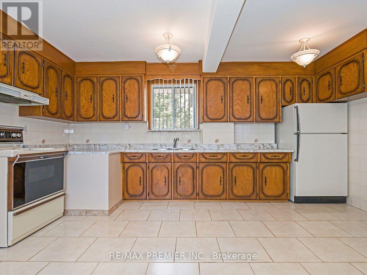 7 MAYALL AVENUE - 16