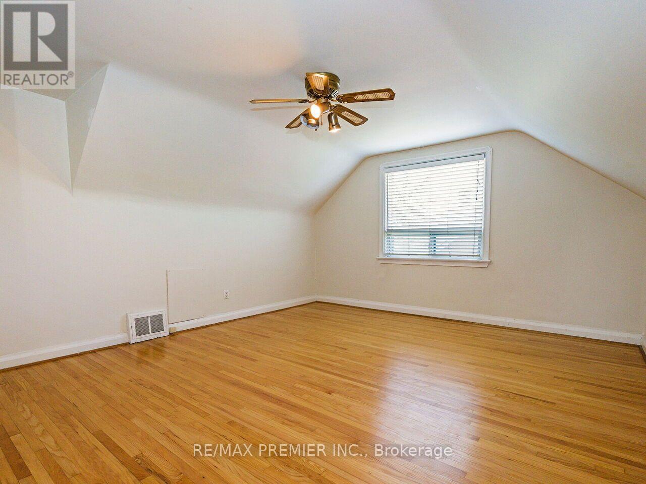 7 MAYALL AVENUE - 19