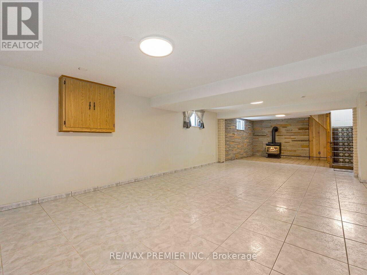 7 MAYALL AVENUE - 29
