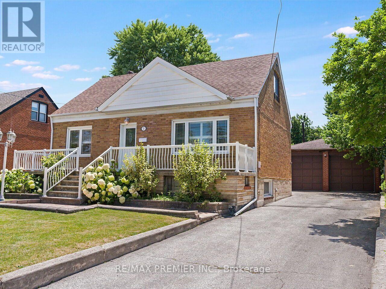 7 MAYALL AVENUE - 3