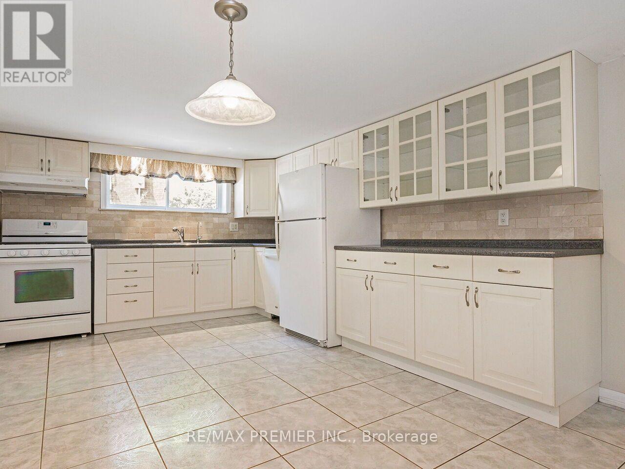 7 MAYALL AVENUE - 30
