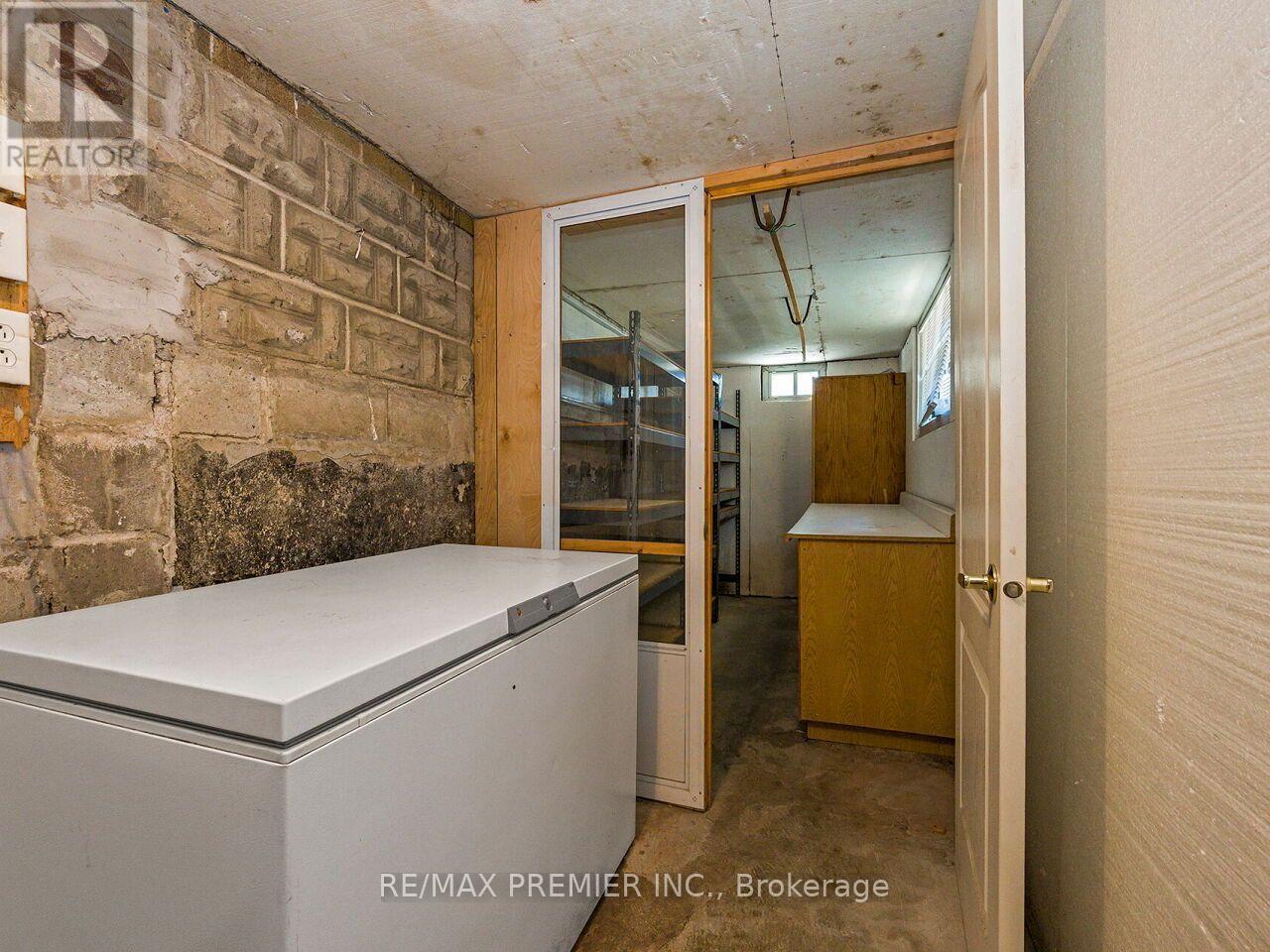 7 MAYALL AVENUE - 38