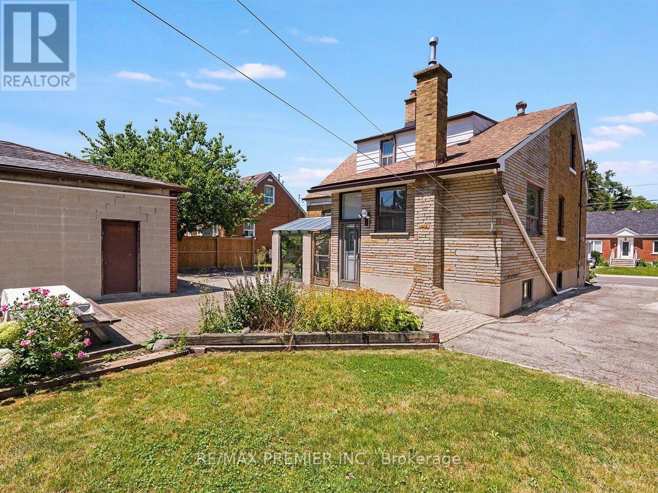 7 MAYALL AVENUE - 39