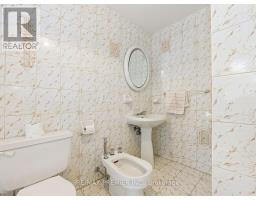7 Mayall Avenue, Toronto, ON M3L1E3 Photo 17