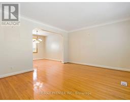 Kitchen - 7 Mayall Avenue, Toronto, ON M3L1E3 Photo 8